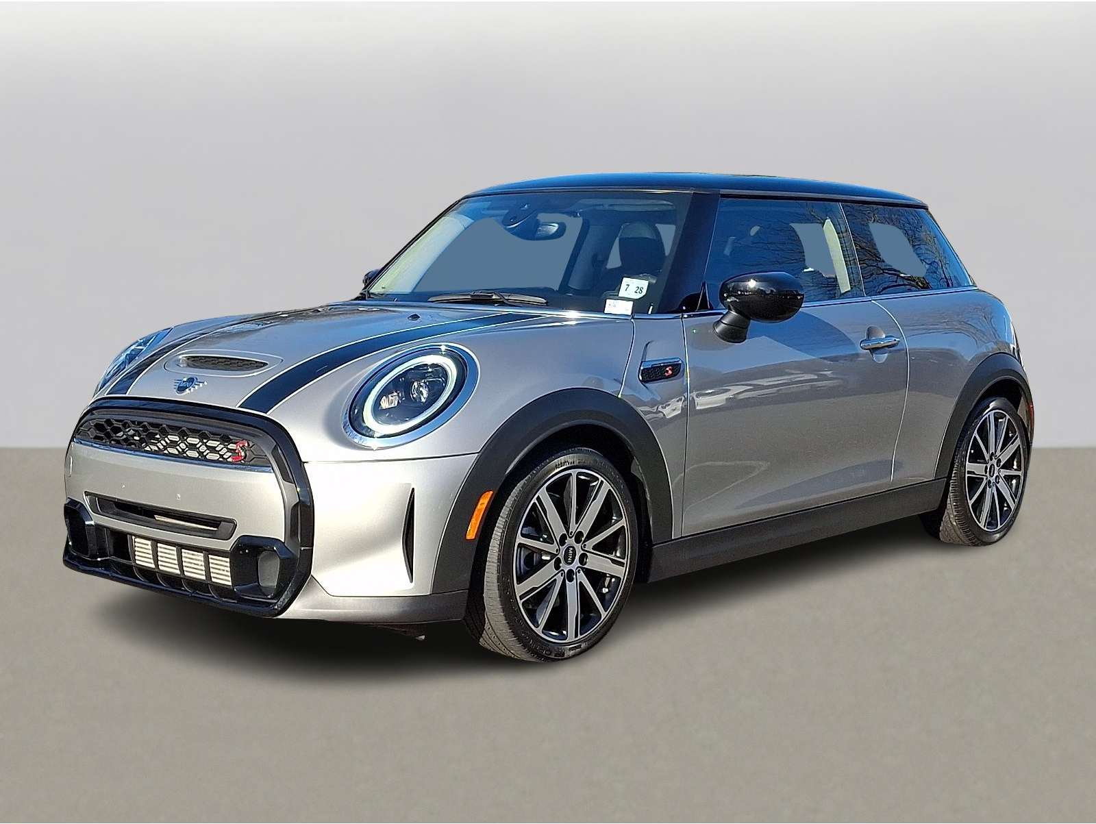 2024 MINI Hardtop 2 Door S's photo