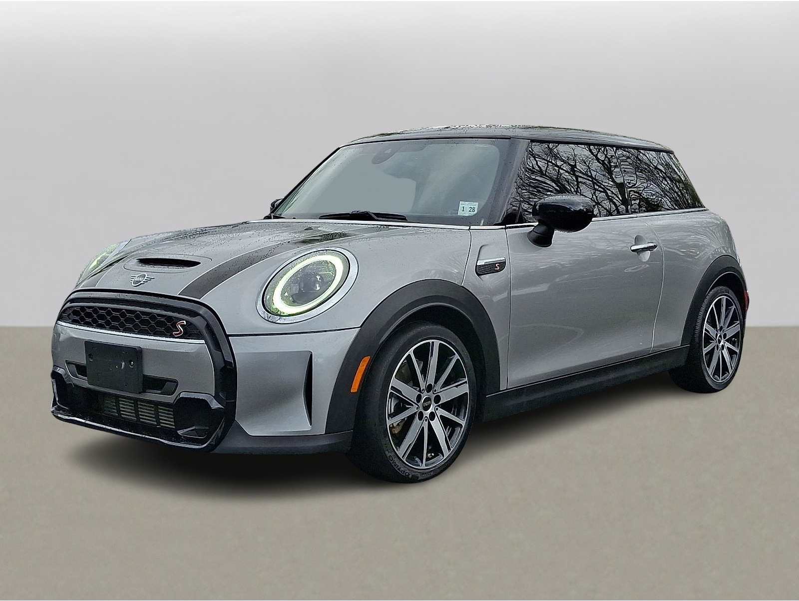 2023 MINI 3 Door S's photo