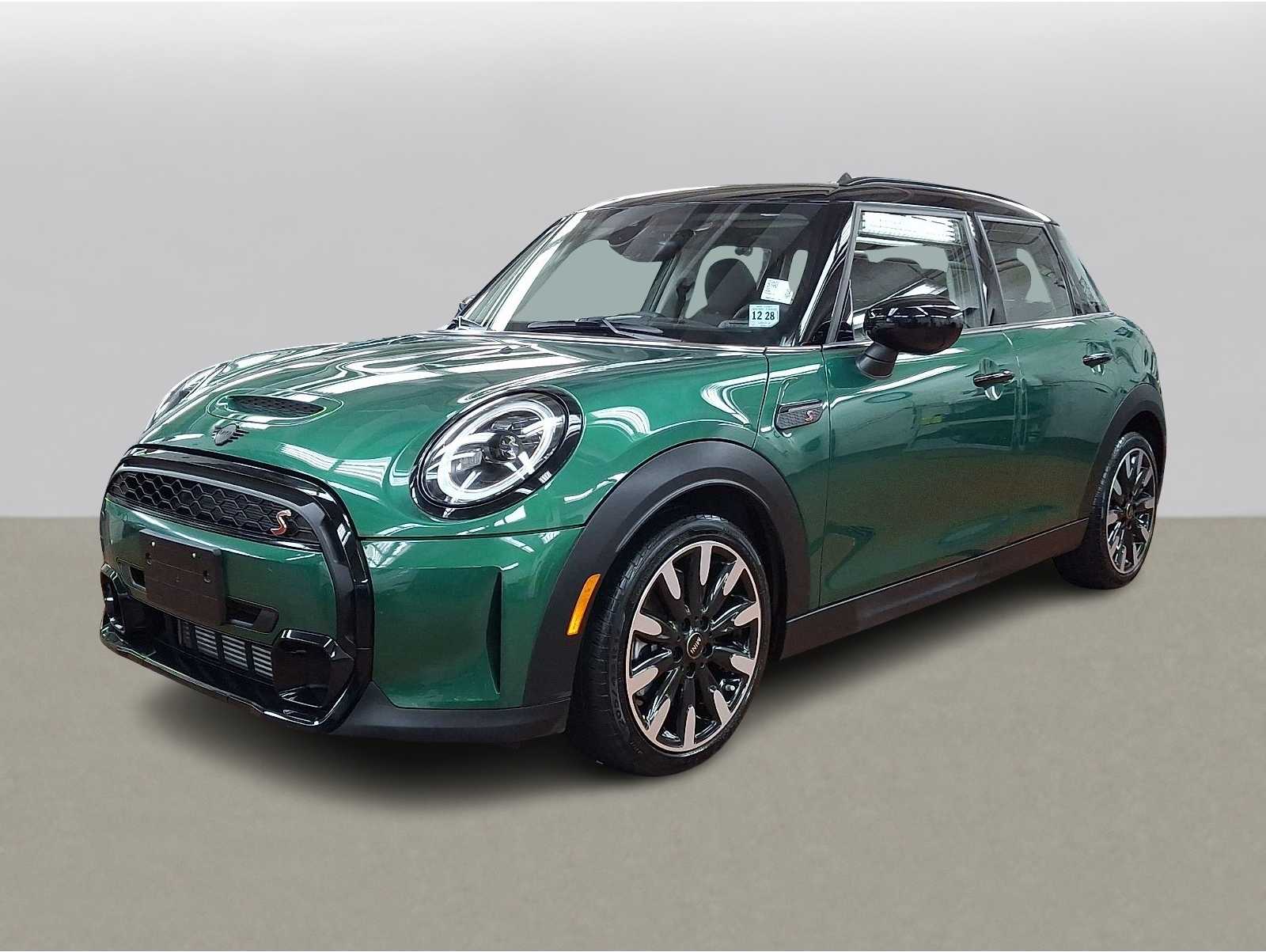 2024 MINI Hardtop 4 Door S's photo