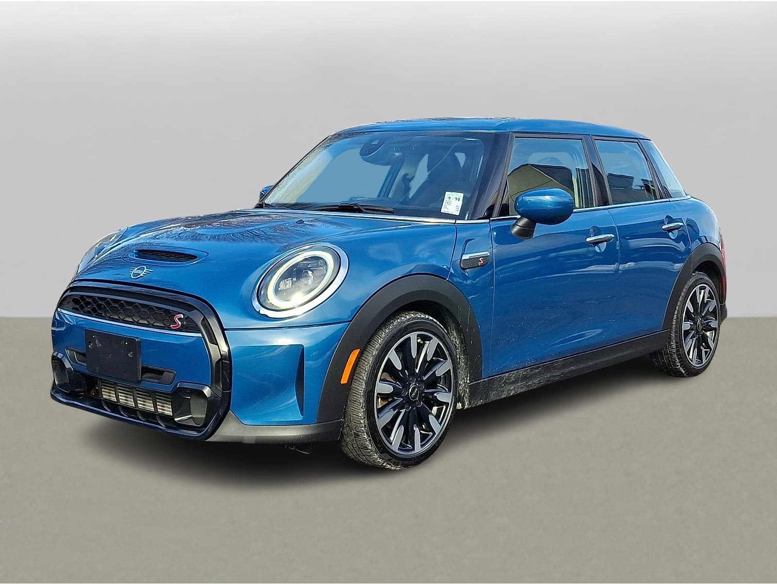2023 MINI Hardtop 4 Door S's photo