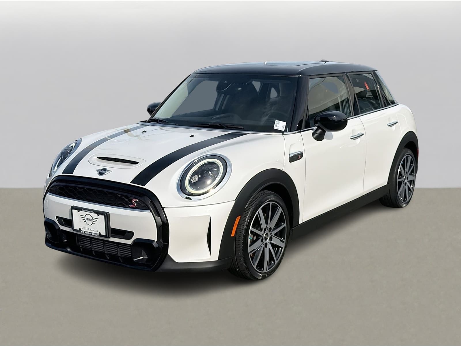 2024 MINI Hardtop 4 Door