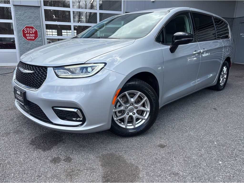 2024 Chrysler Pacifica