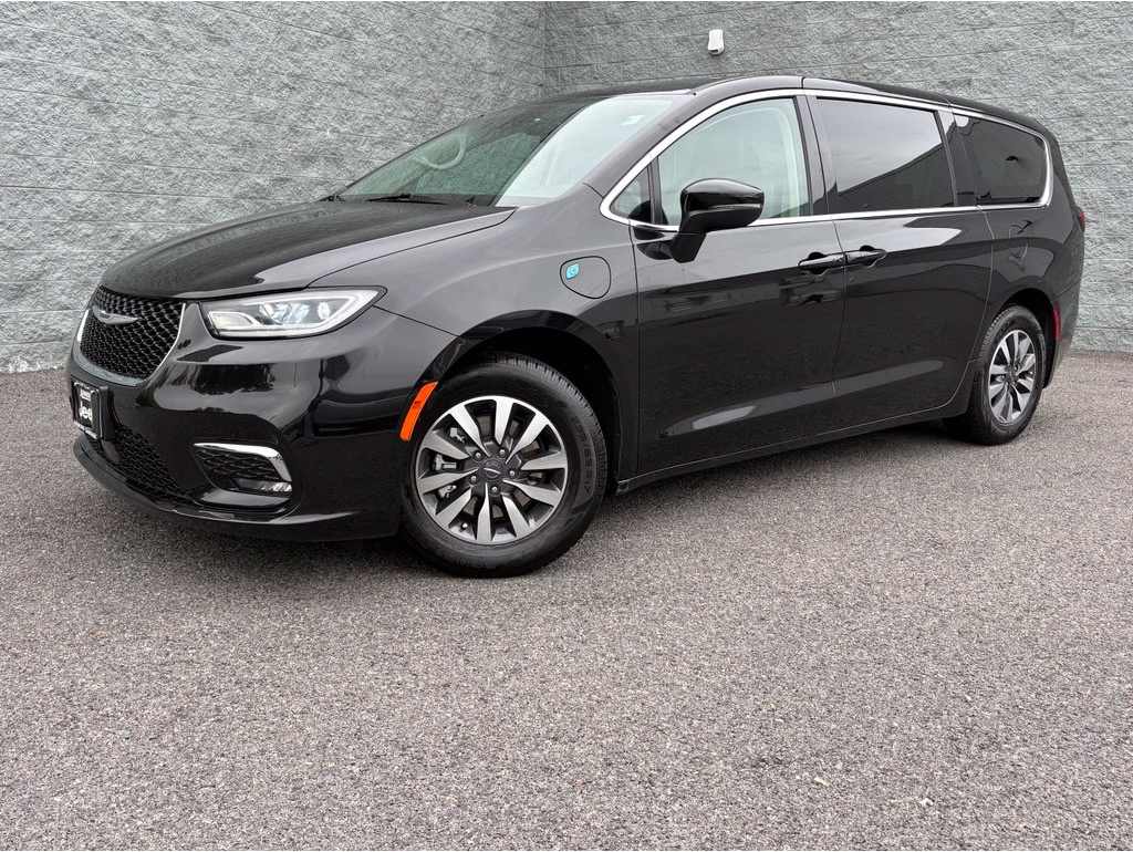 2023 Chrysler Pacifica Hybrid