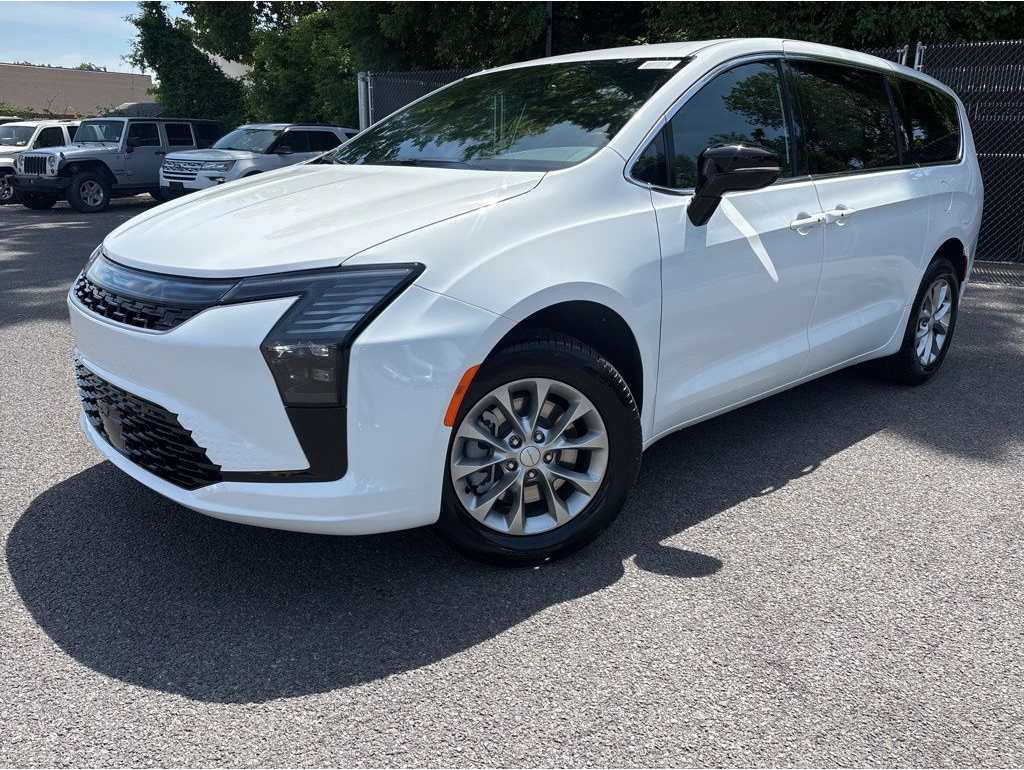 2027 Chrysler Pacifica Select