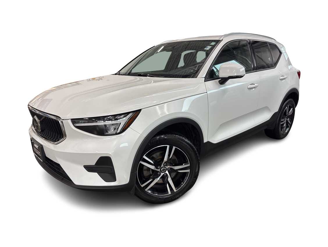 Thumbnail: 2023 Volvo XC40 - 1