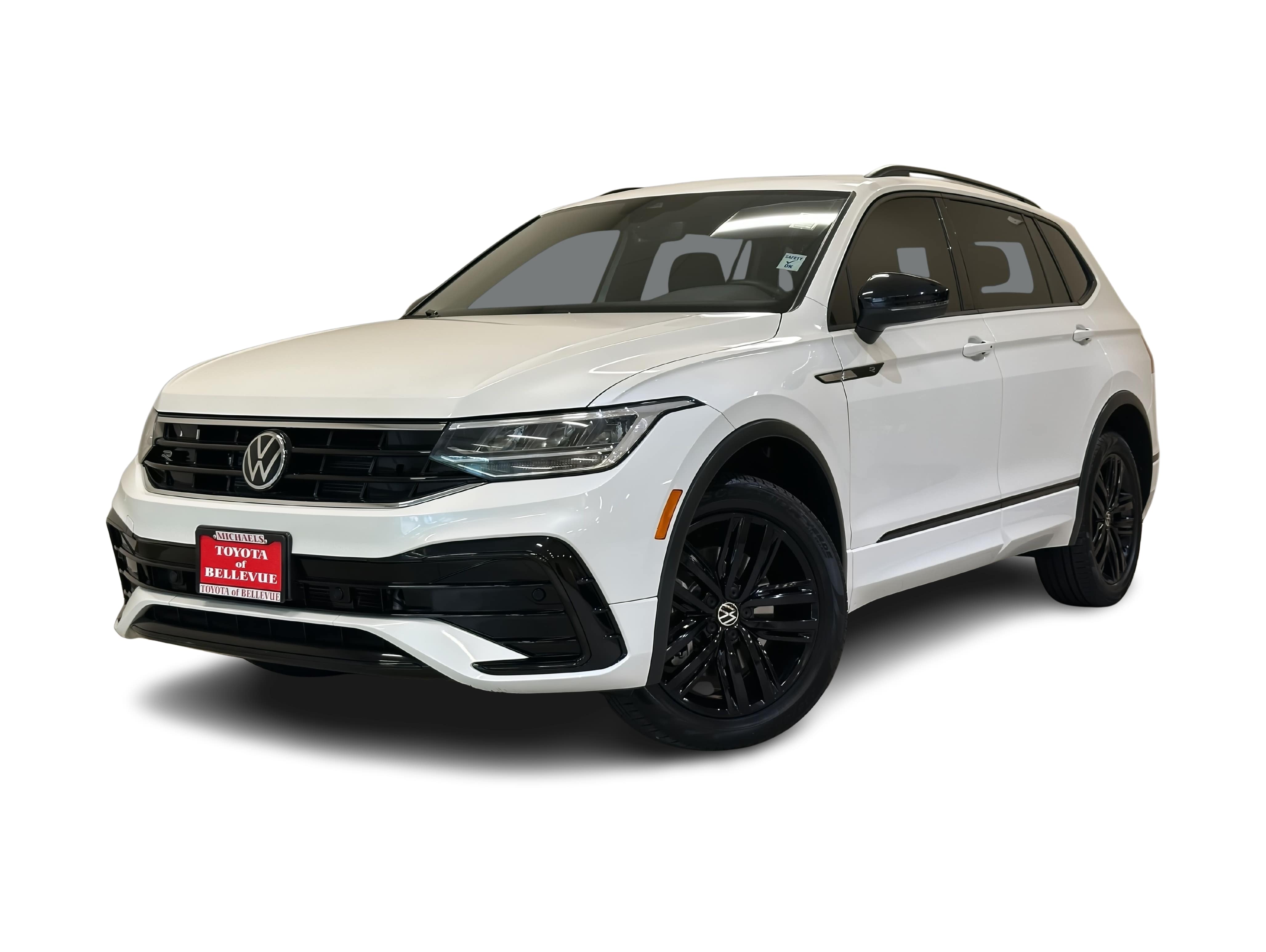 Thumbnail: 2022 Volkswagen Tiguan - 1