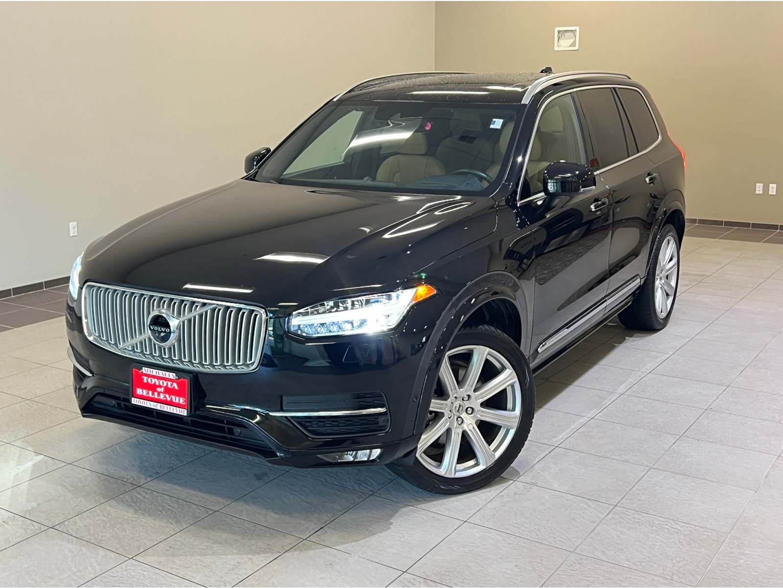 2017 Volvo XC90 Inscription's photo