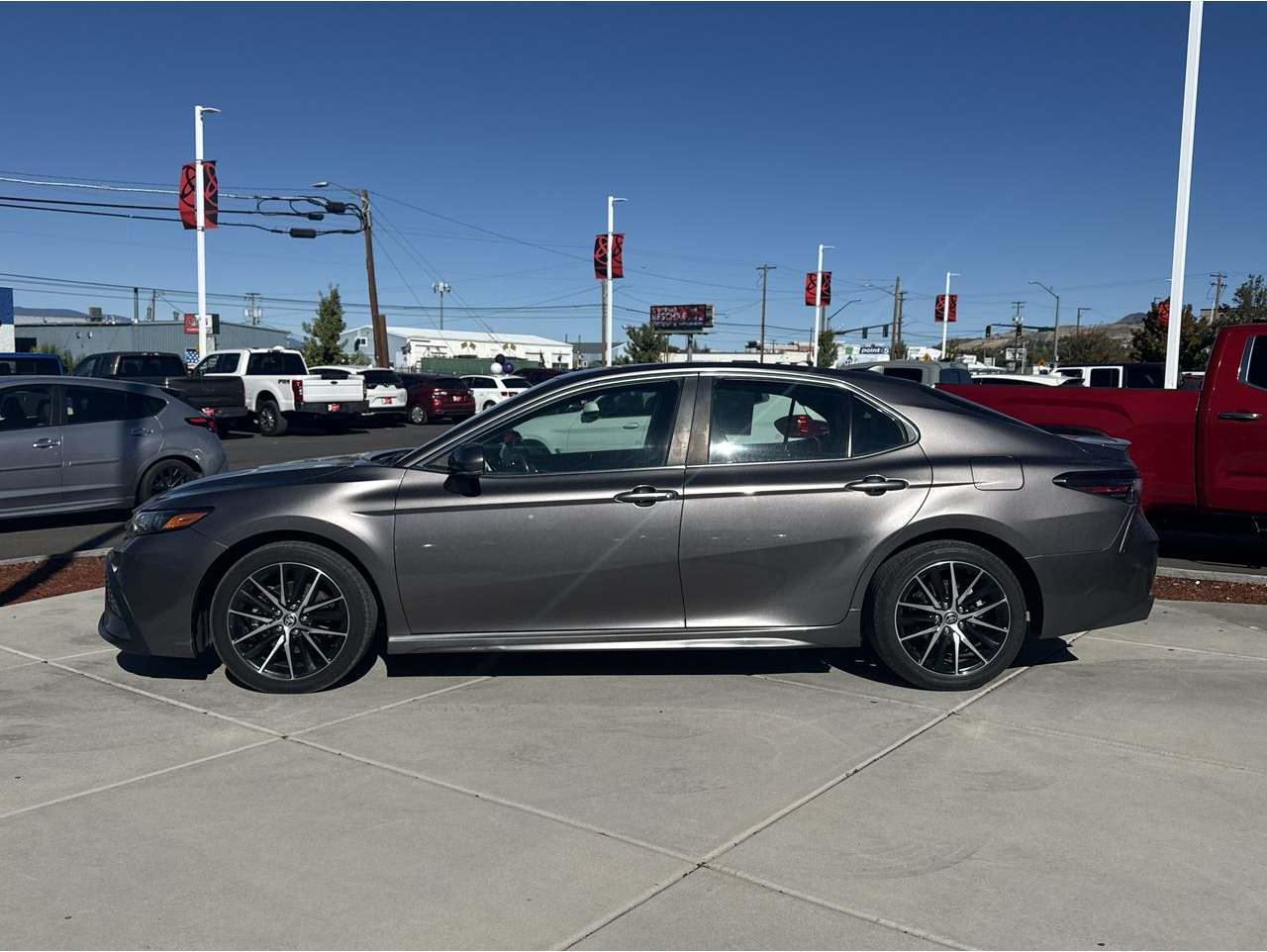 2022 Toyota Camry SE