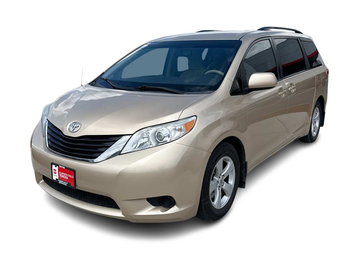 2012 Toyota Sienna LE -
                  Klamath Falls, OR