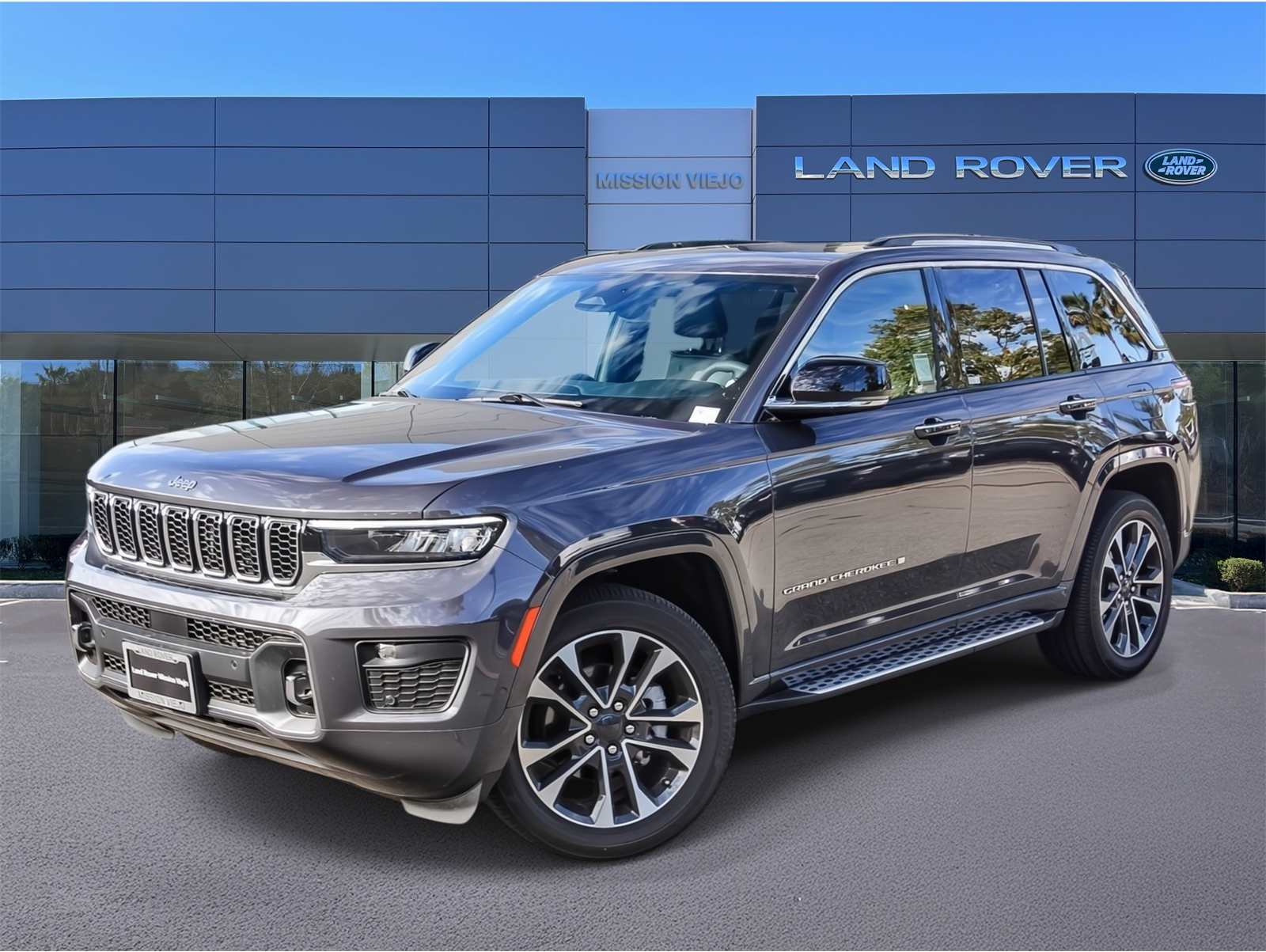 2024 Jeep Grand Cherokee Overland's photo