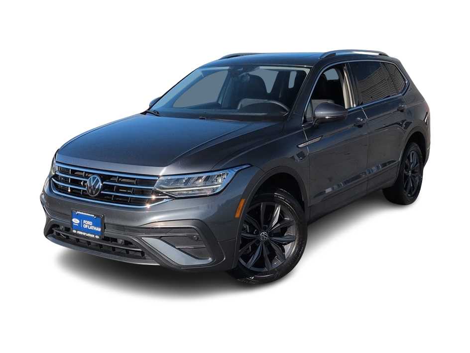 Thumbnail: 2022 Volkswagen Tiguan - 1