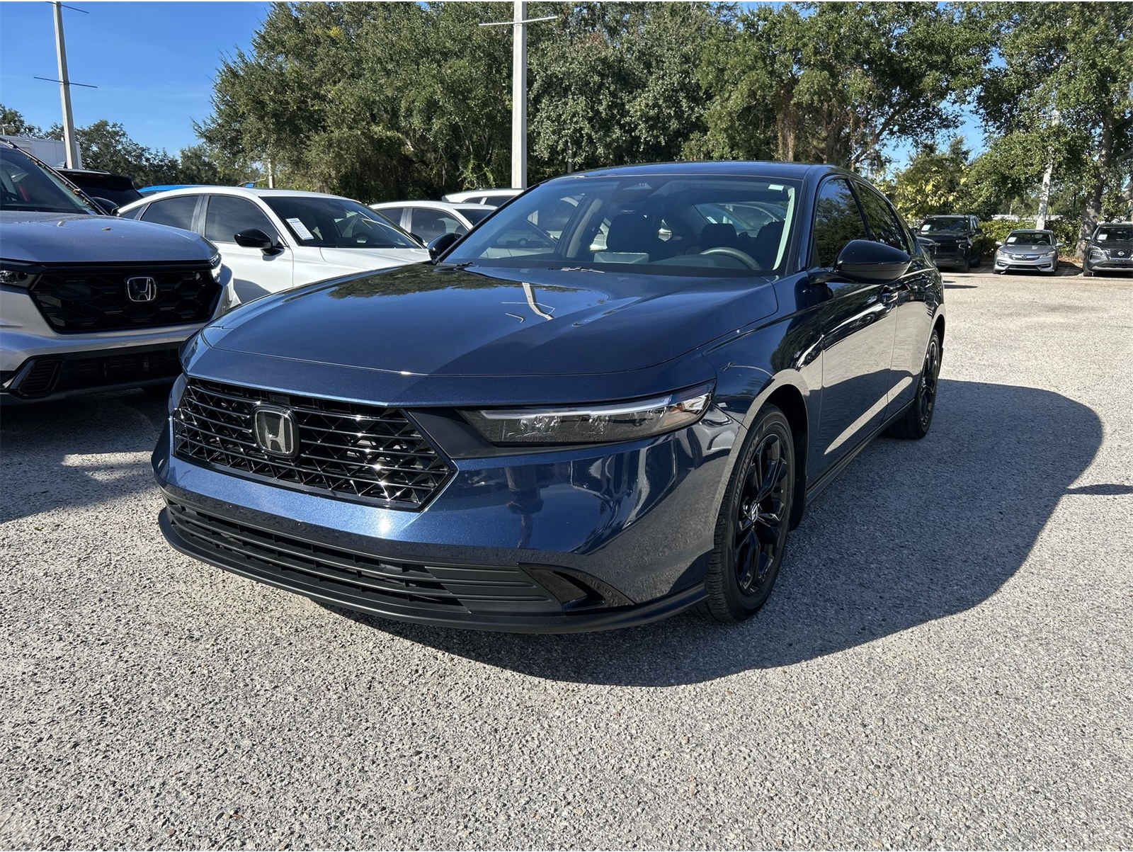 2025 Honda Accord SE's photo