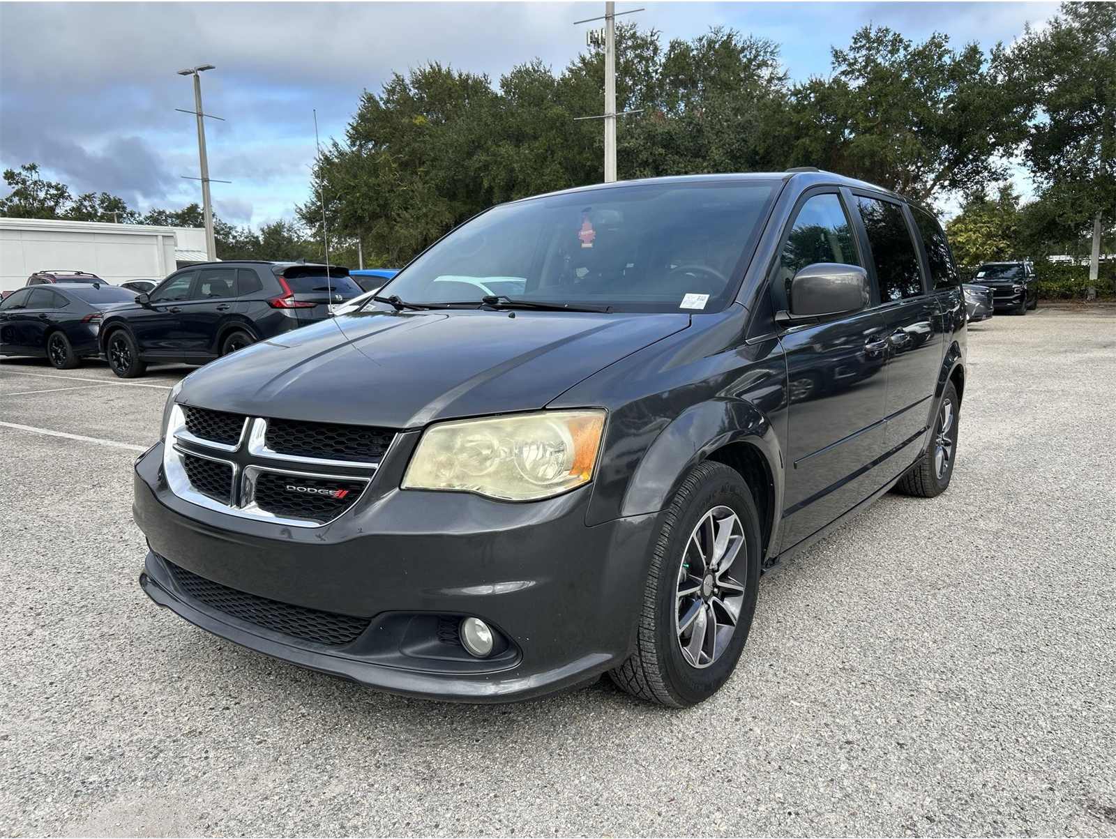 2017 Dodge Grand Caravan SXT's photo
