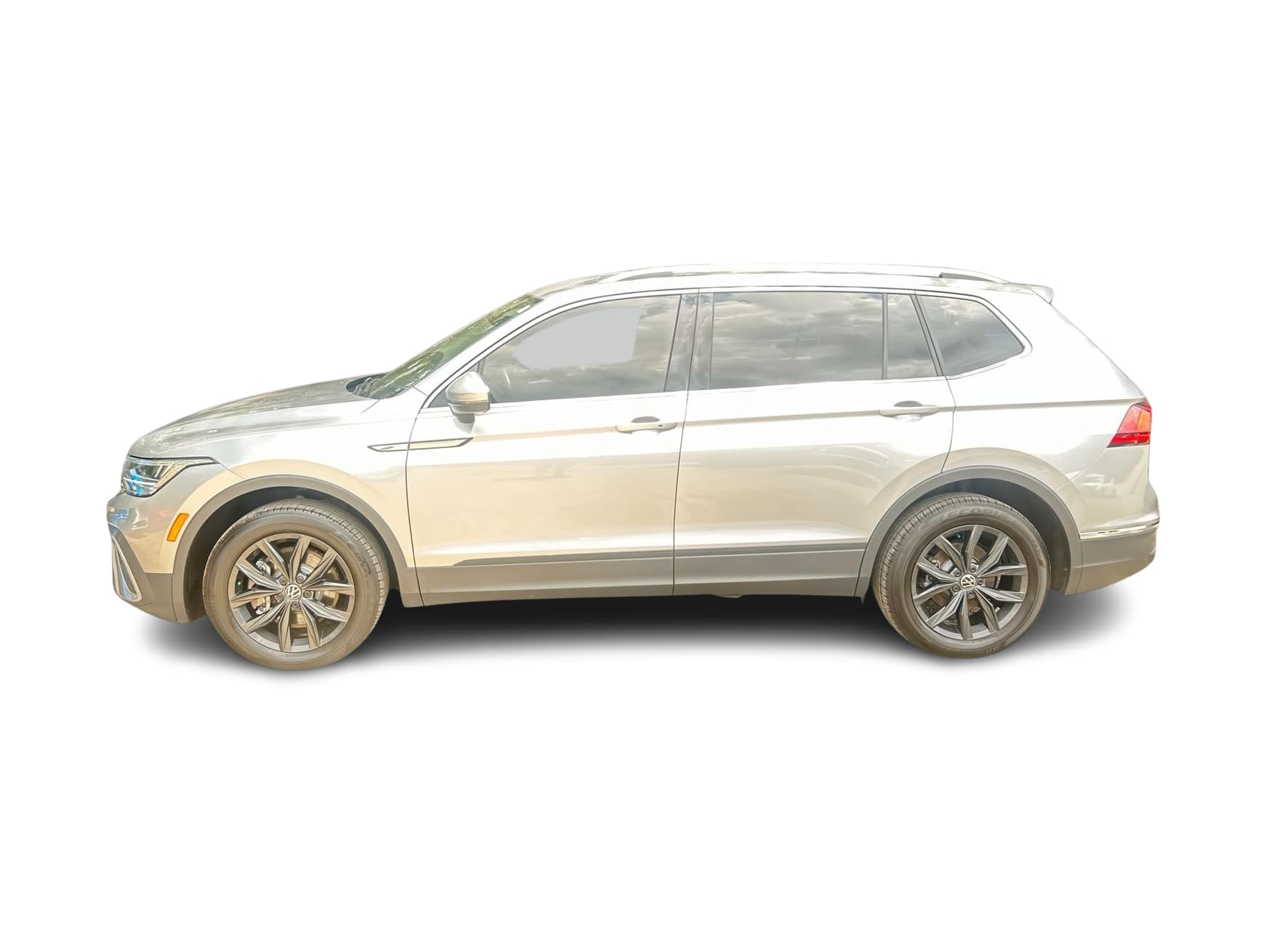 Thumbnail: 2024 Volkswagen Tiguan - 1