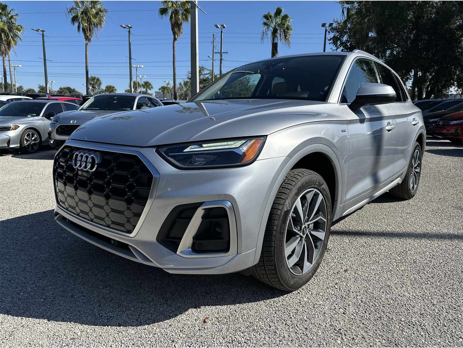 2024 Audi Q5 Premium Plus's photo