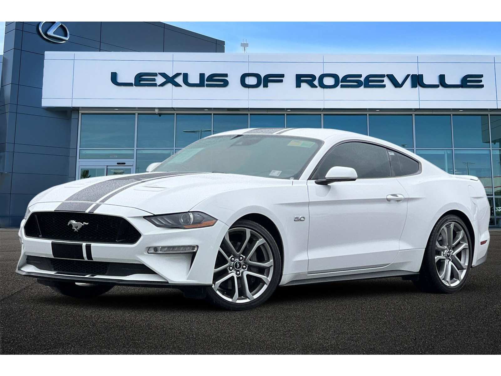 2022 Ford Mustang GT Premium's photo