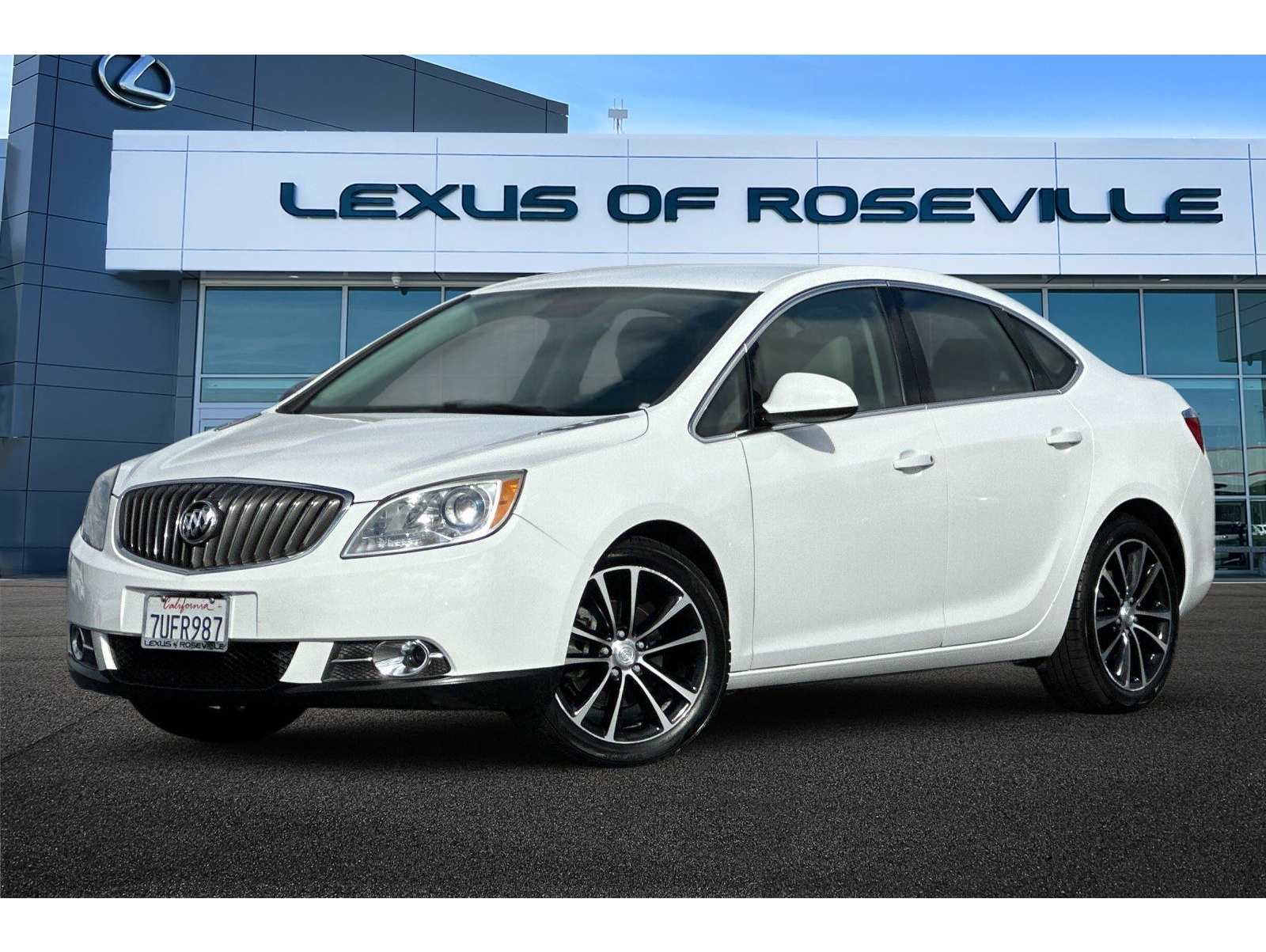 2017 Buick Verano 1SH's photo