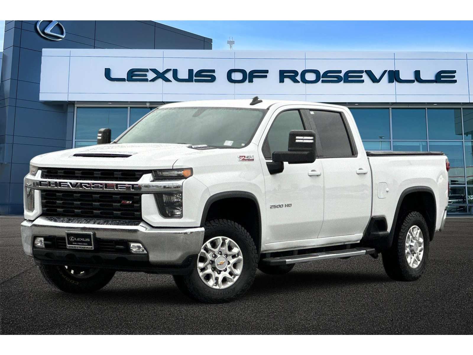 2023 Chevrolet Silverado HD LT's photo