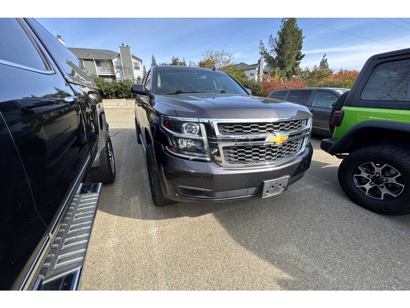 2017 Chevrolet Suburban LT's photo