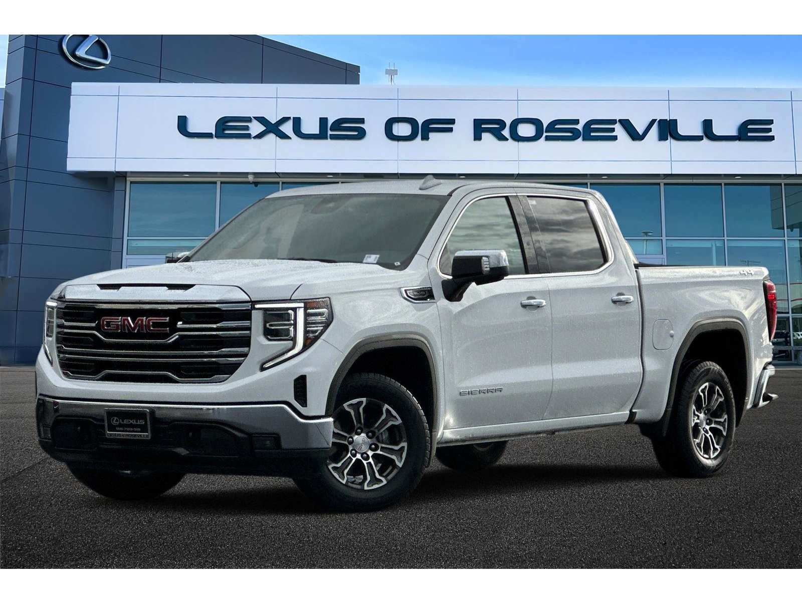 2024 GMC Sierra 1500 SLT's photo