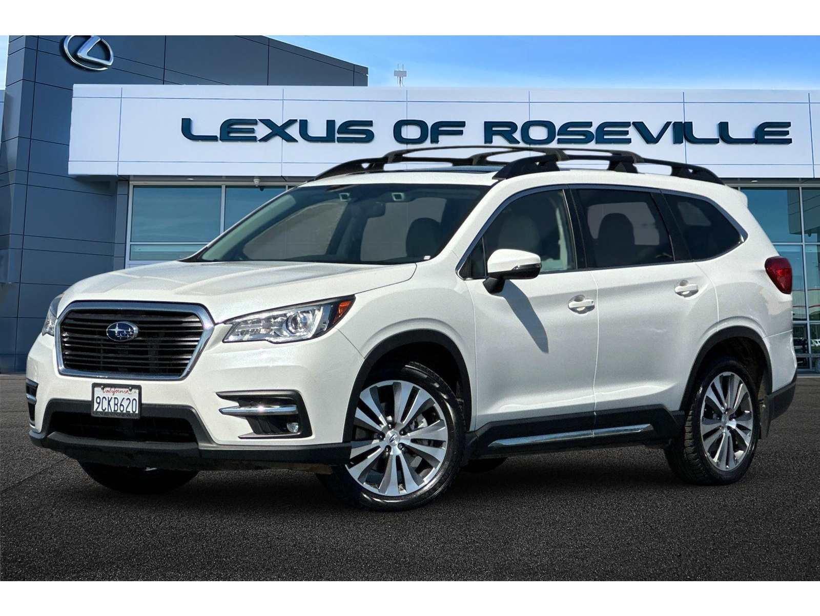 2022 Subaru Ascent Limited's photo