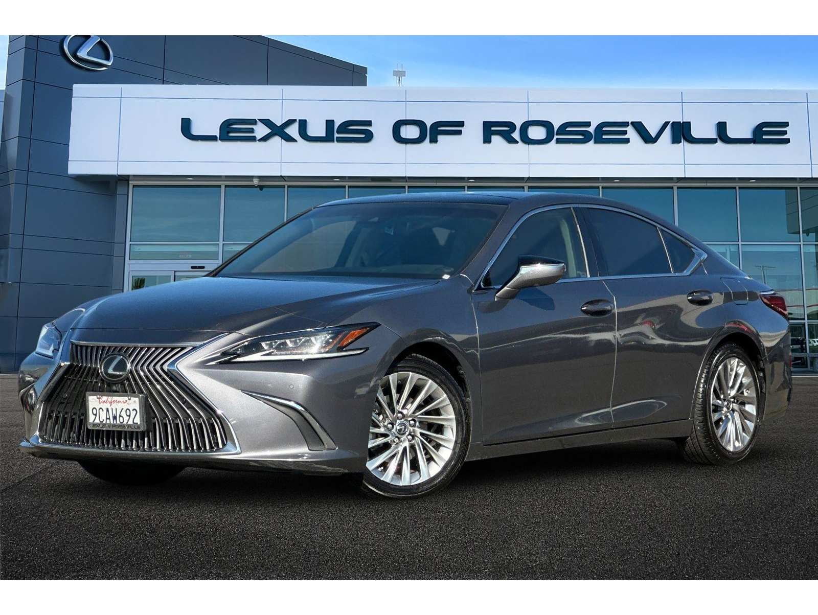 2019 Lexus ES 350 Ultra Luxury's photo