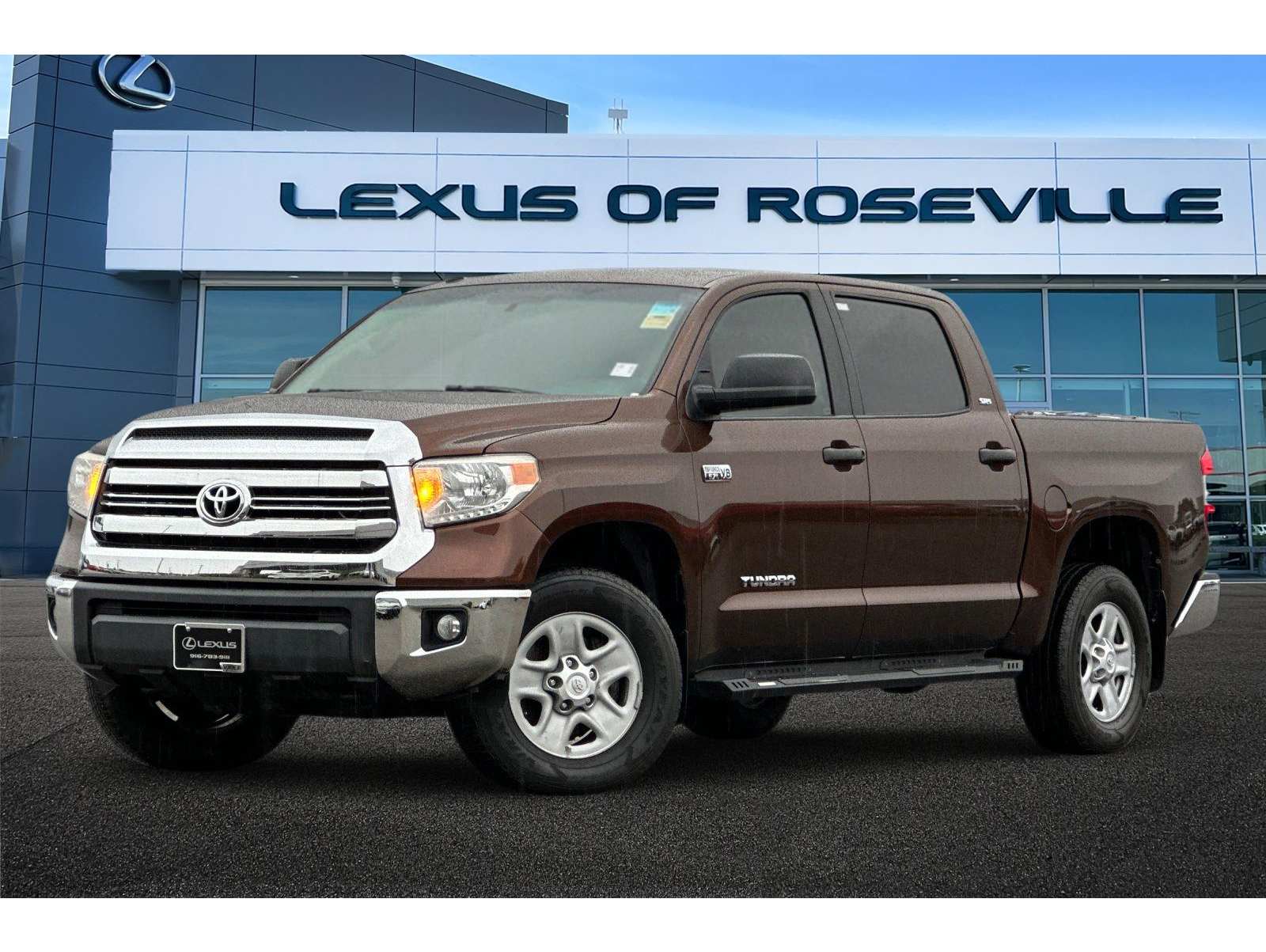 2016 Toyota Tundra SR5's photo