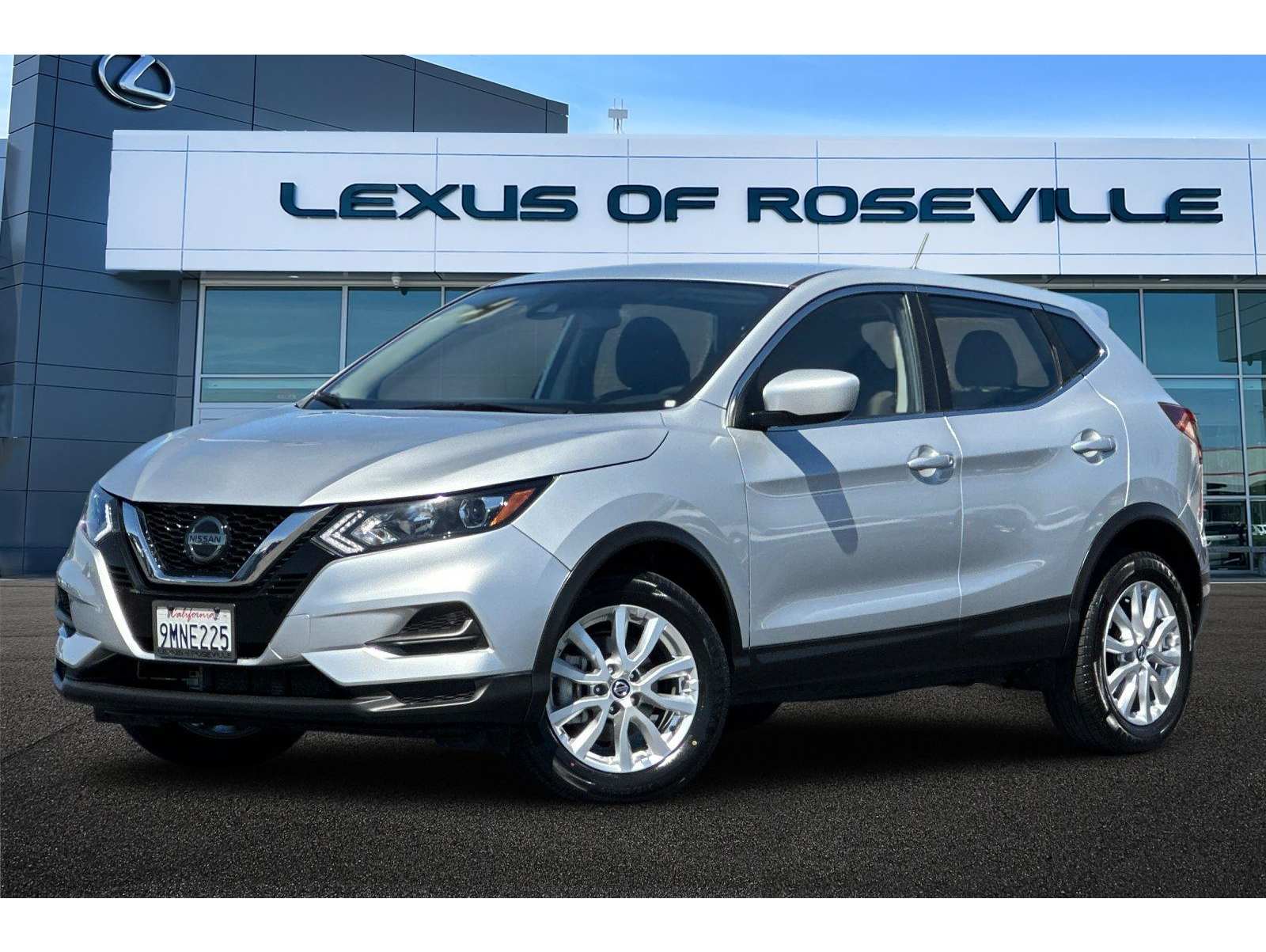 2022 Nissan Rogue Sport S