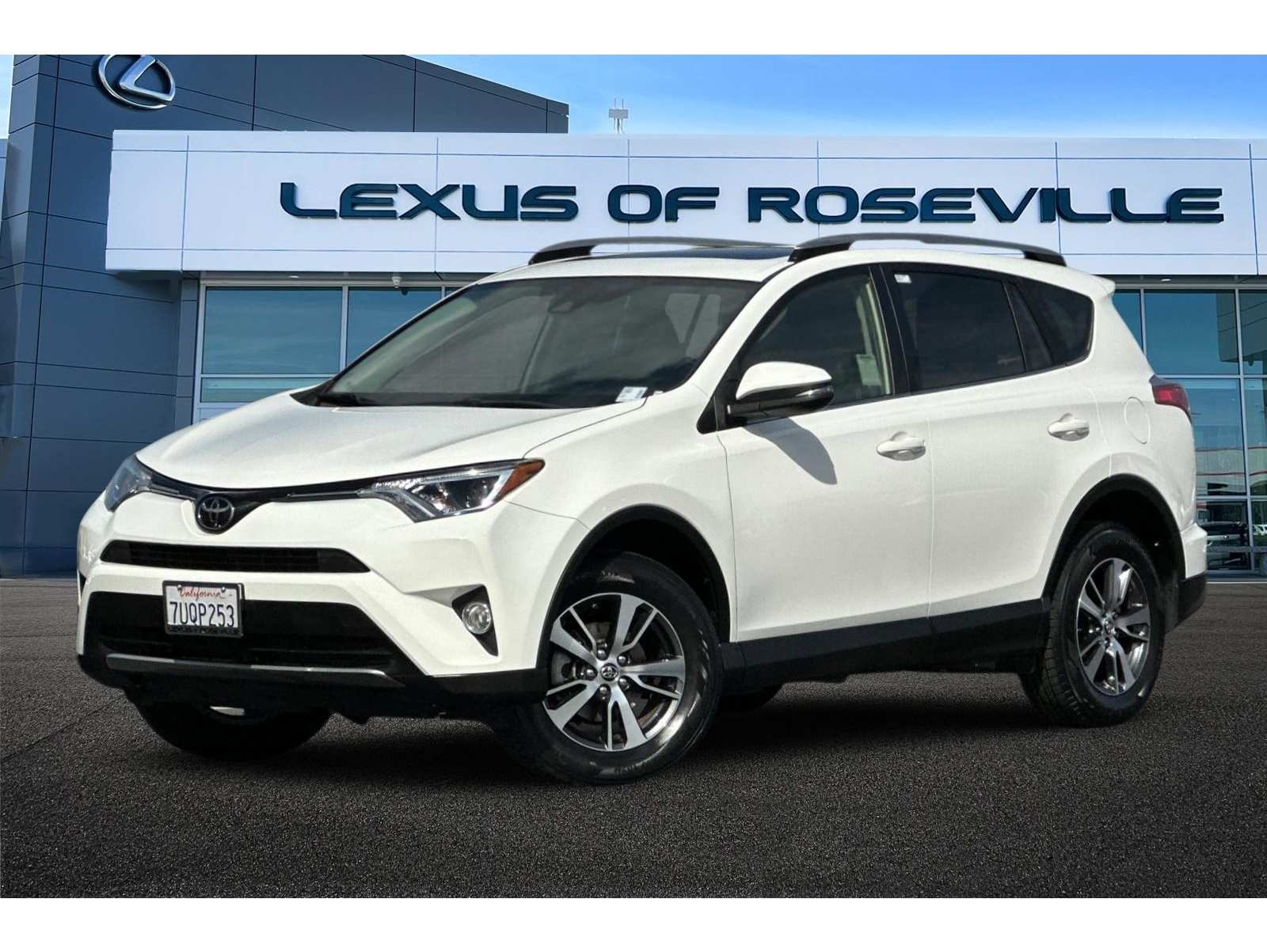 2017 Toyota RAV4 XLE