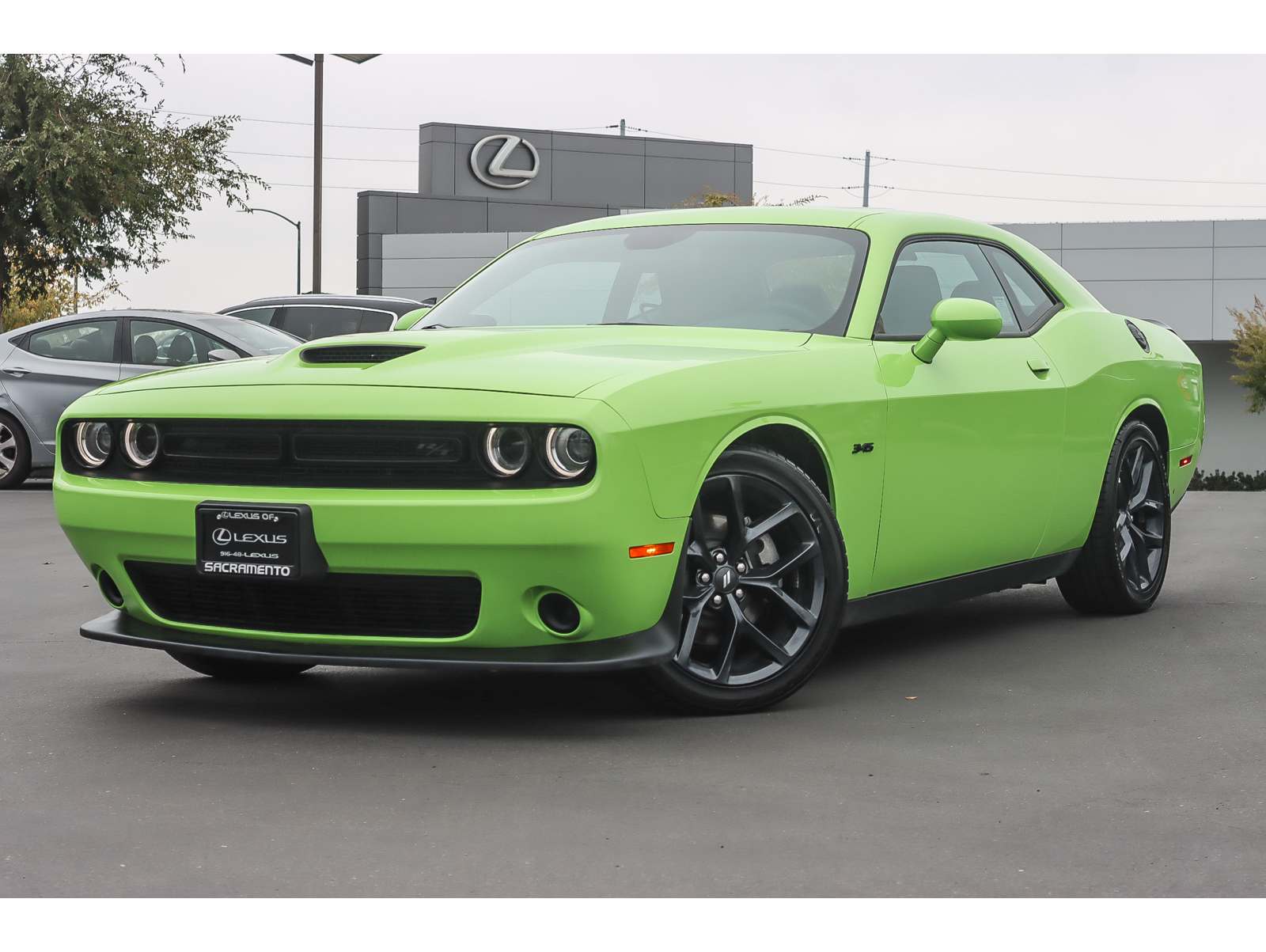 2023 Dodge Challenger R/T's photo