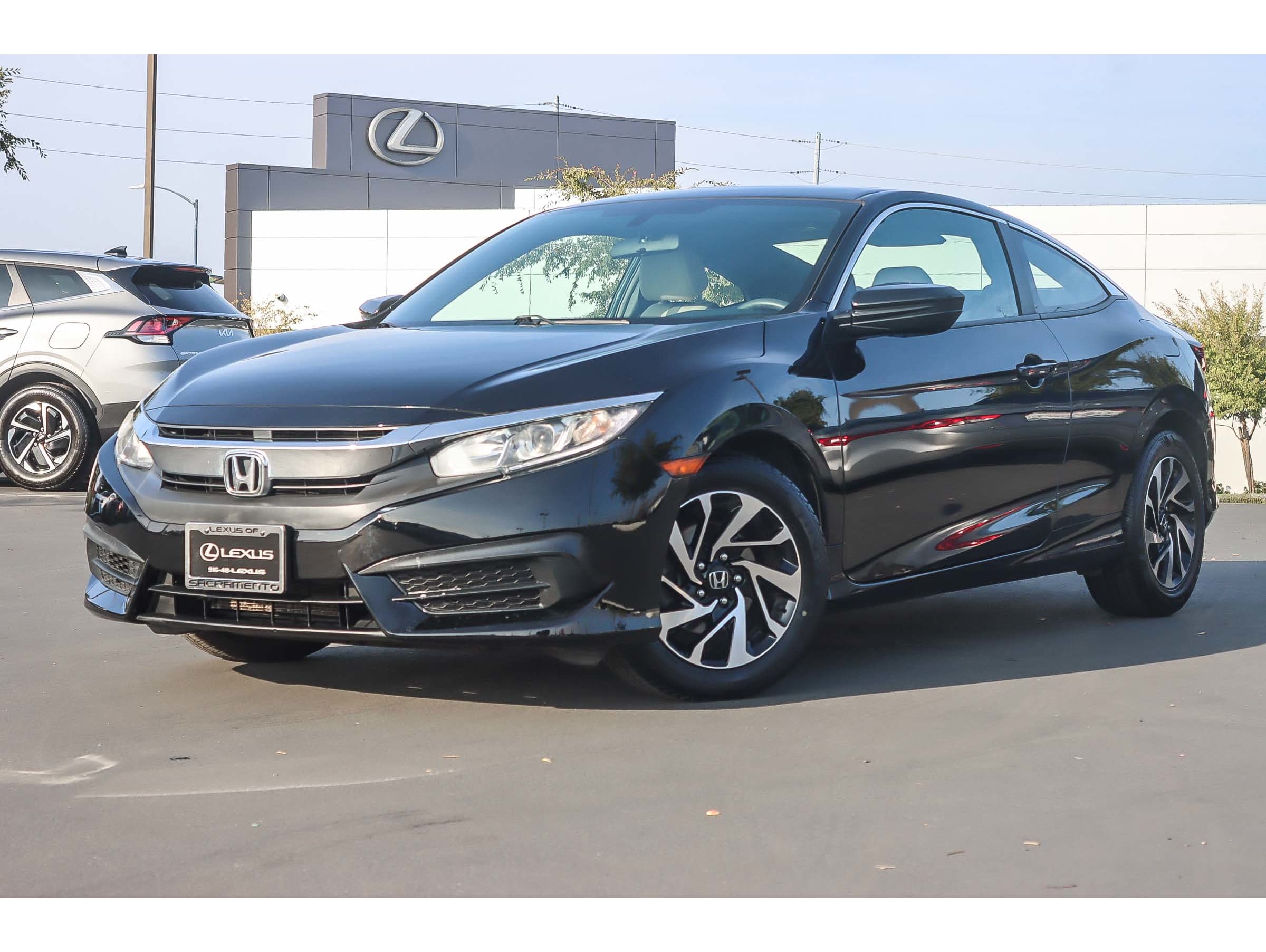 2016 Honda Civic LX-P's photo