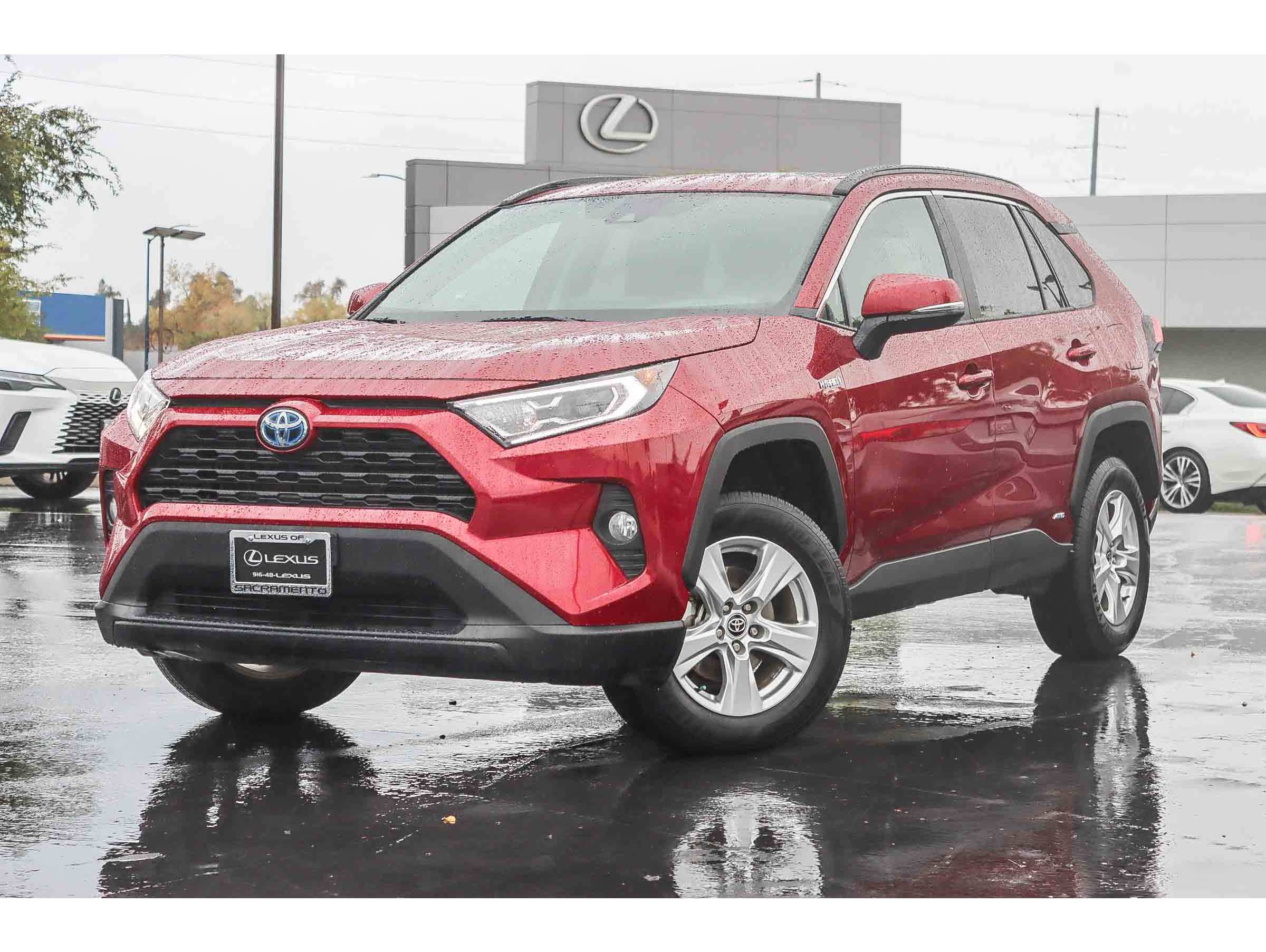 2021 Toyota RAV4 XLE