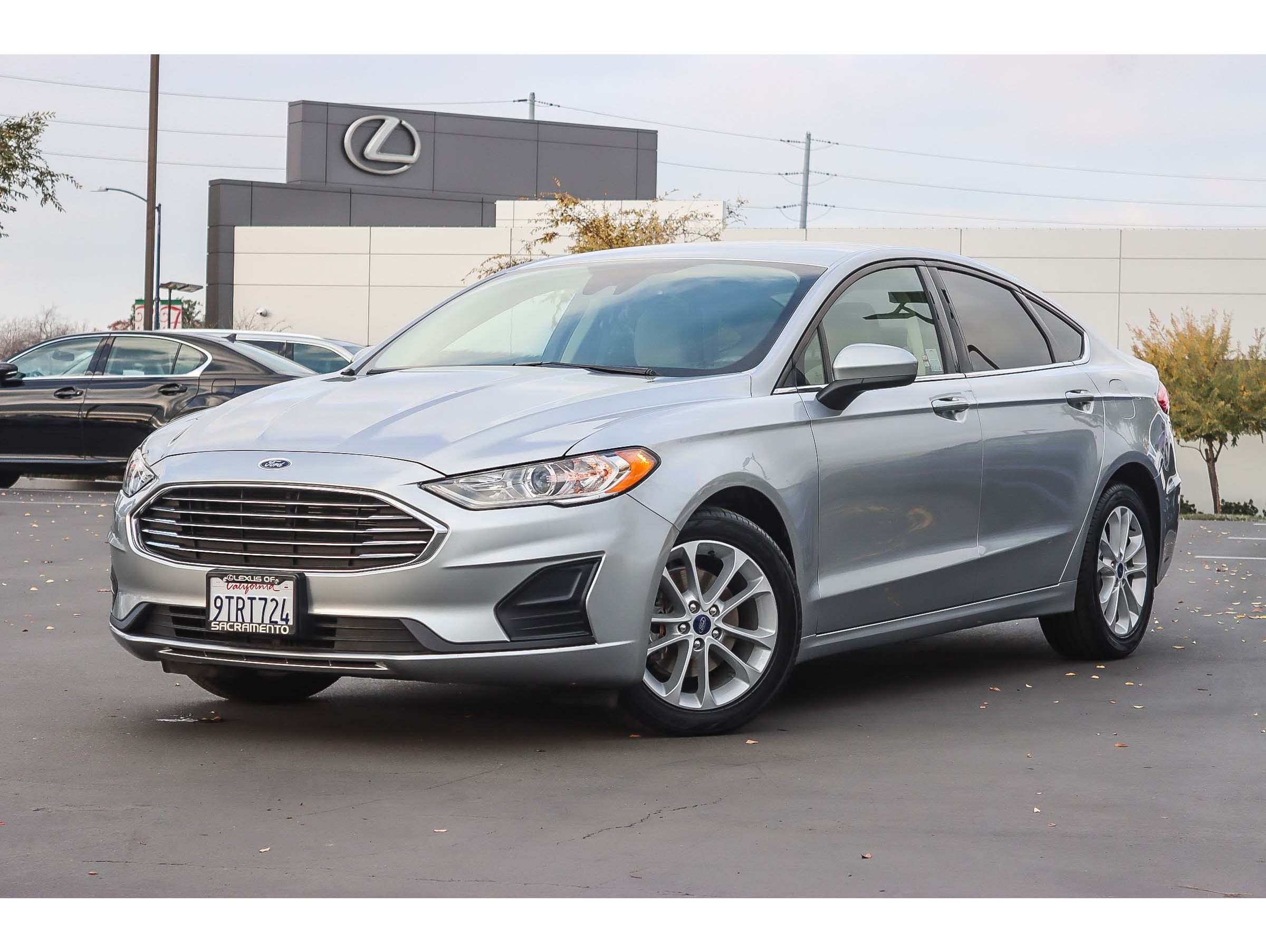2020 Ford Fusion Hybrid SE's photo