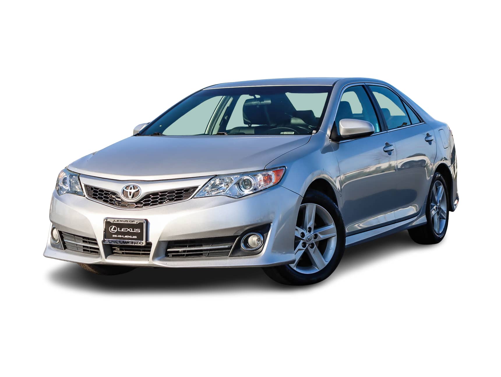 2014 Toyota Camry SE Hero Image