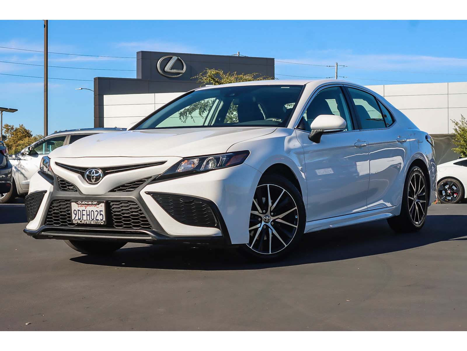 2023 Toyota Camry SE