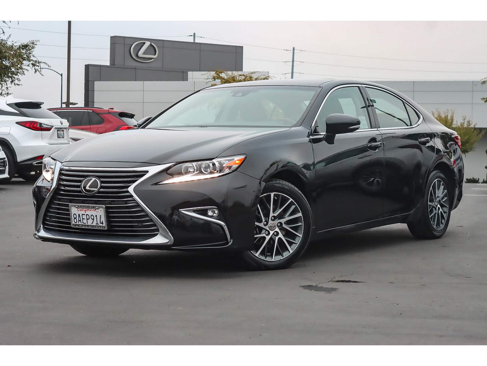 2017 Lexus ES 350's photo