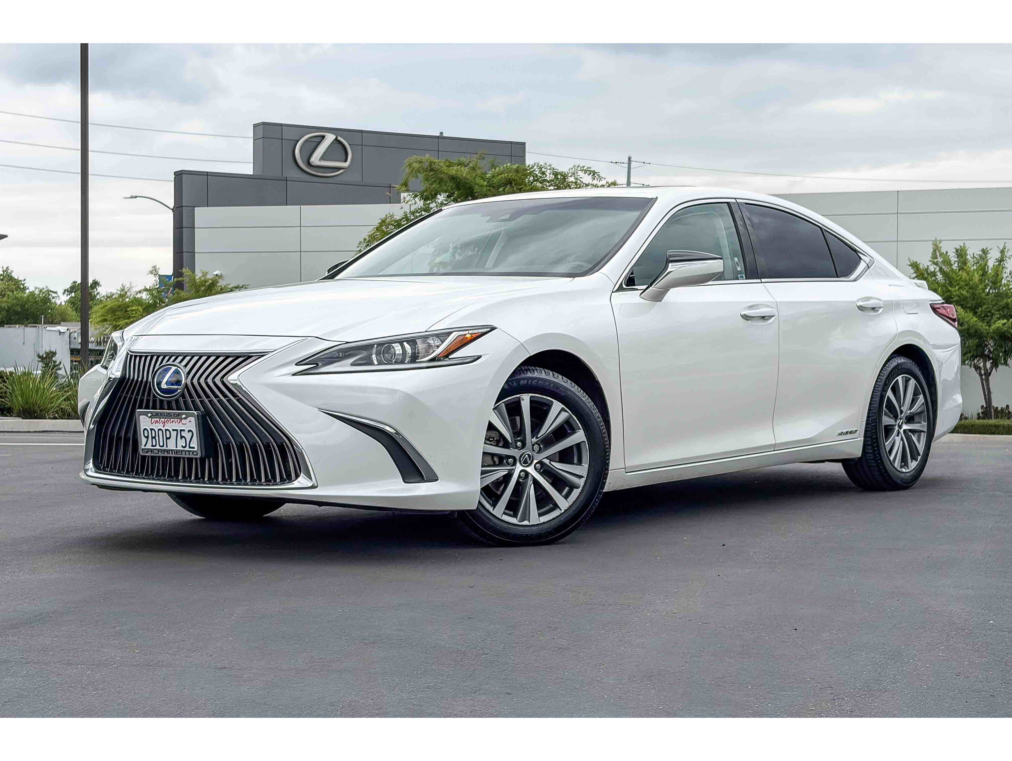 2021 Lexus ES Hybrid 300h