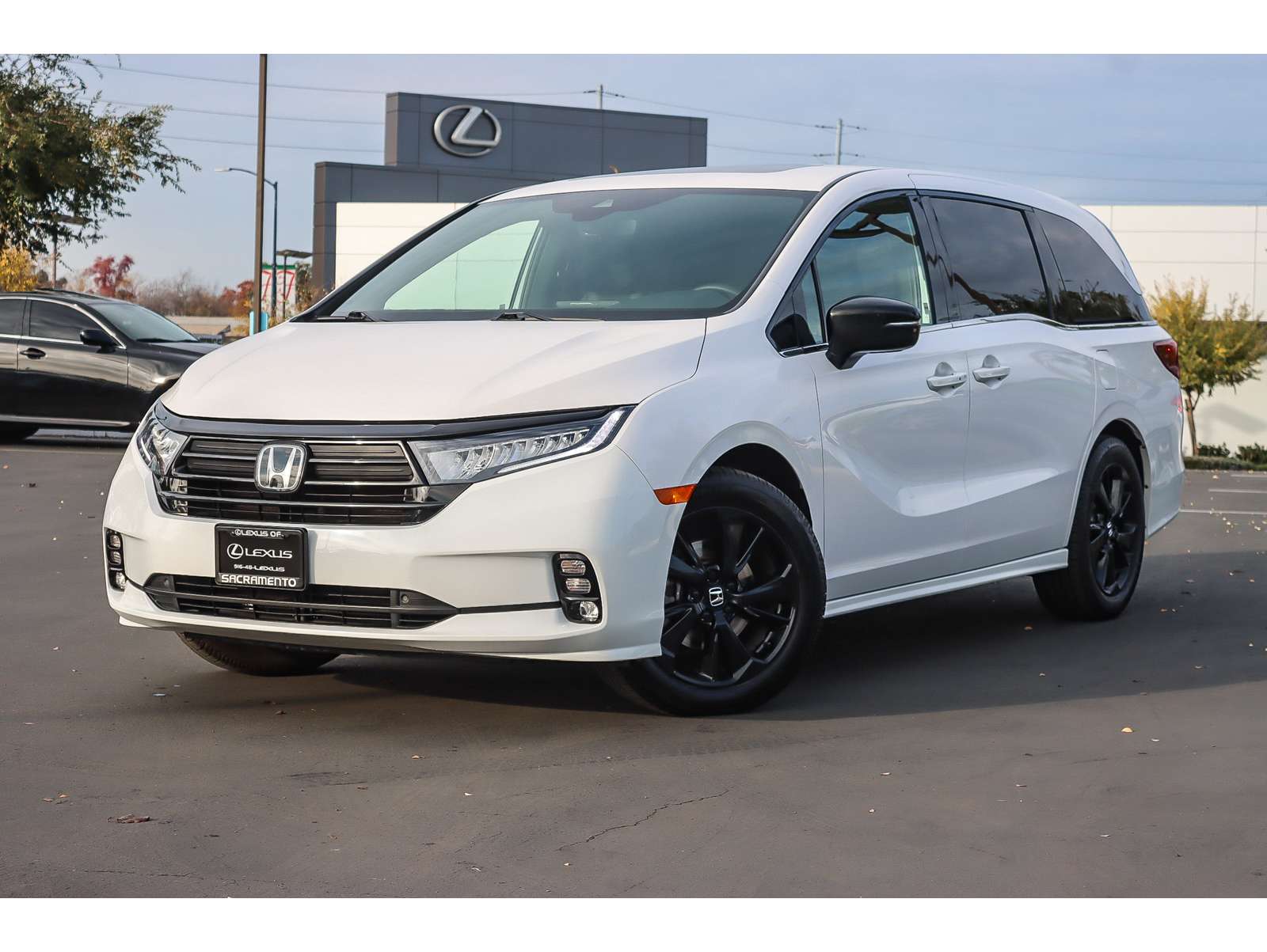 2023 Honda Odyssey SPORT's photo