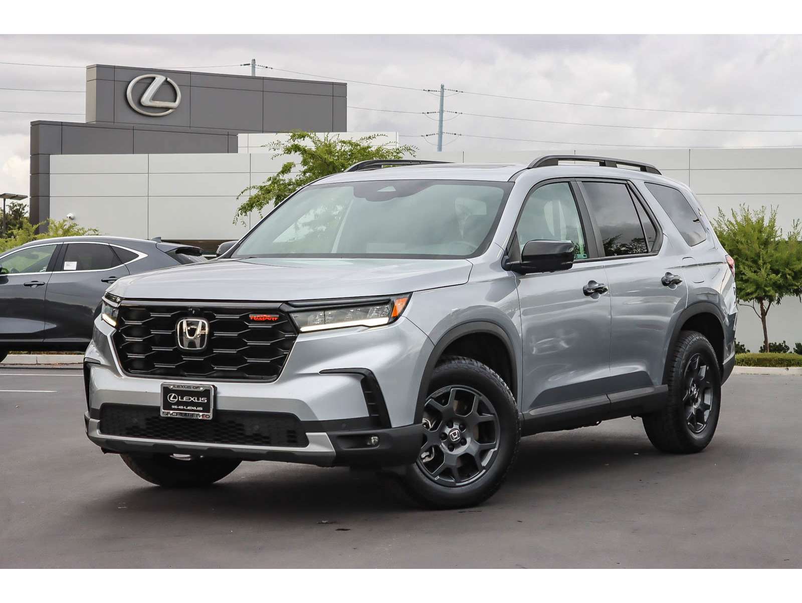 2023 Honda Pilot TrailSport's photo