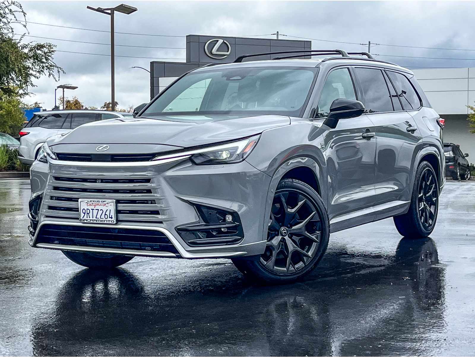 2024 Lexus TX Hybrid 500h's photo