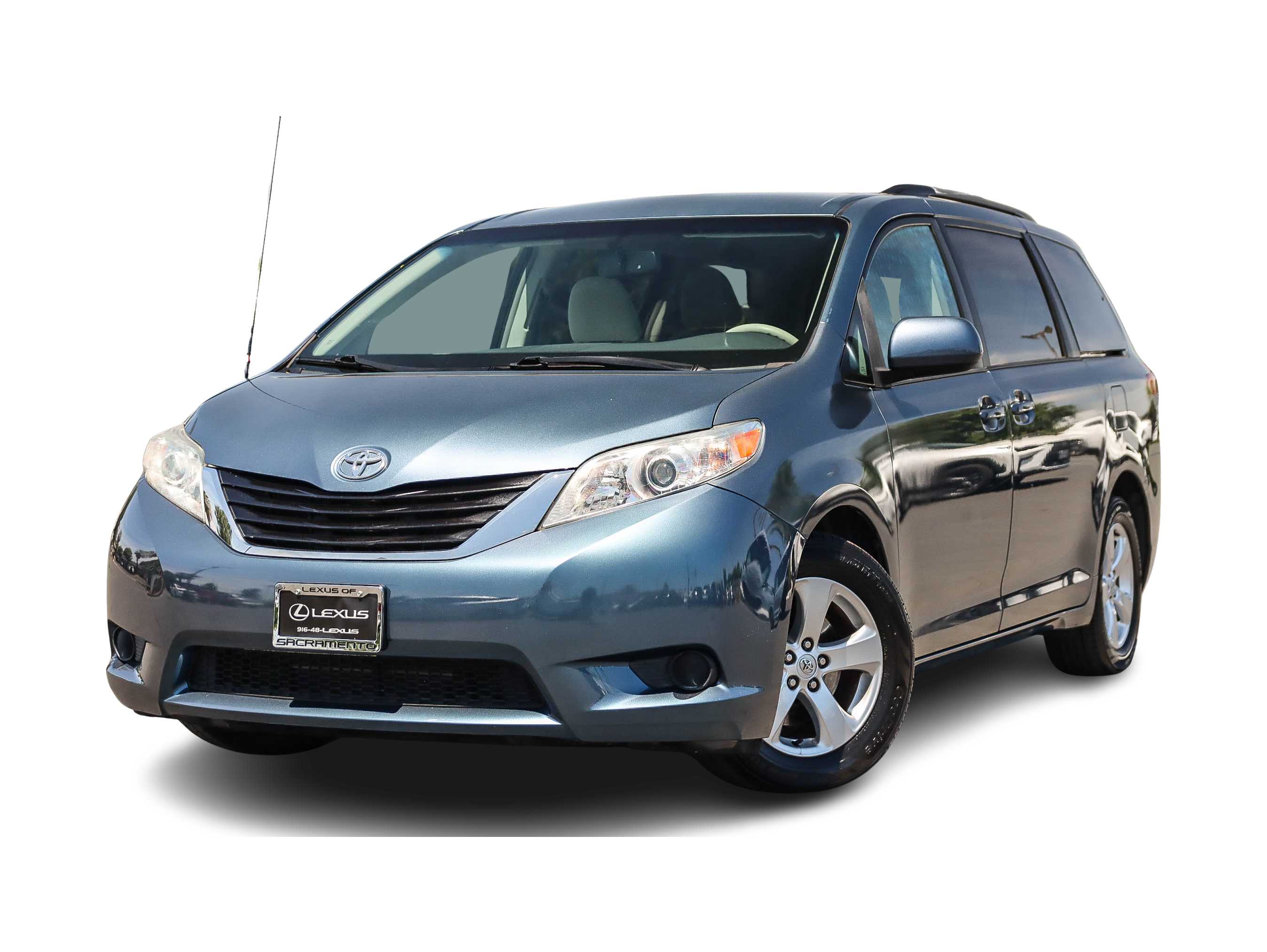 2014 Toyota Sienna LE -
                Sacramento, CA