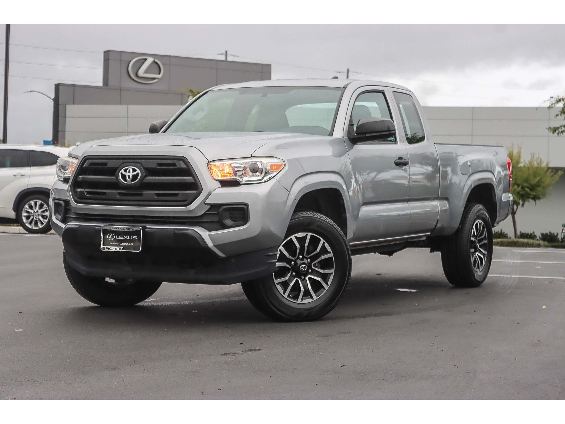 2017 Toyota Tacoma SR