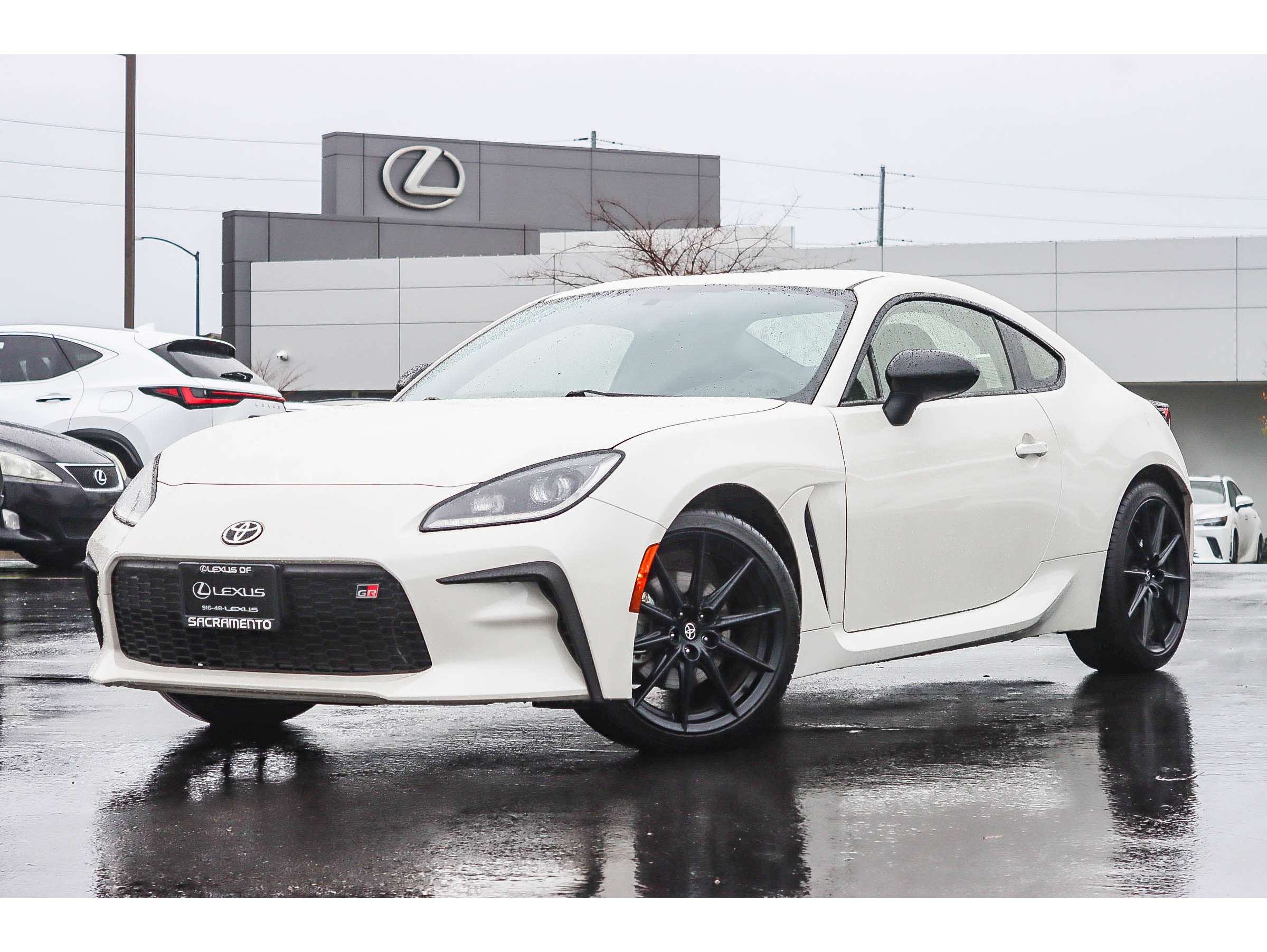 2024 Toyota GR86 Premium's photo