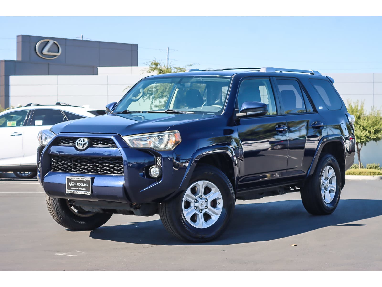 2017 Toyota 4Runner SR5's photo