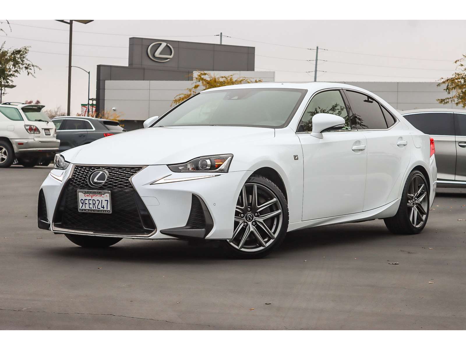 2018 Lexus IS 350's photo