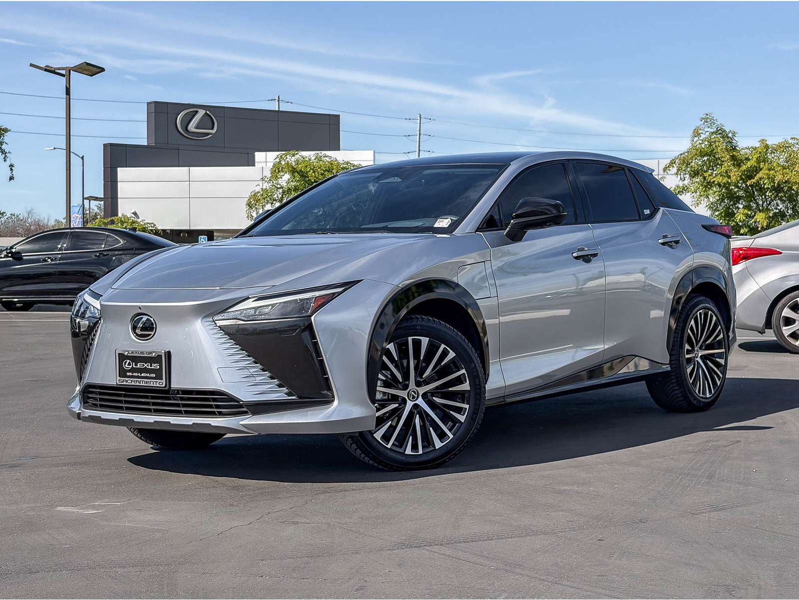2023 Lexus RZ Luxury