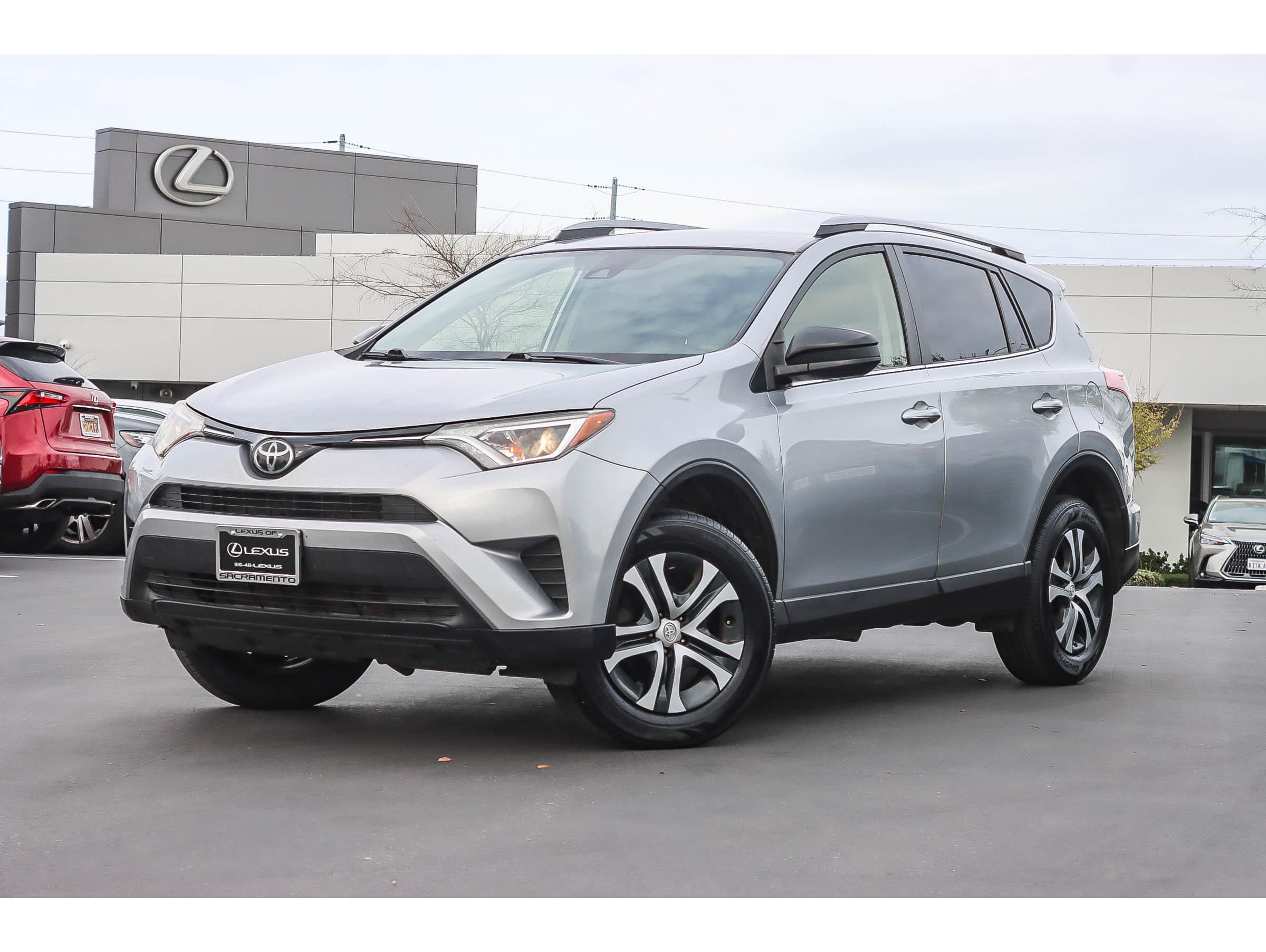 2018 Toyota RAV4 LE