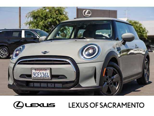 2023 MINI Hardtop 2 Door Base's photo