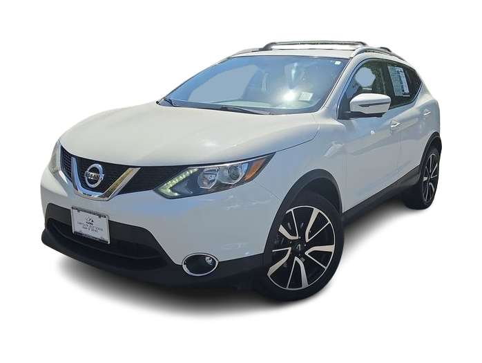 Thumbnail: 2017 Nissan Rogue Sport - 1