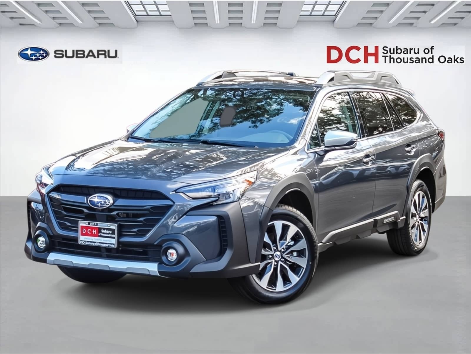 2025 Subaru Outback Touring's photo